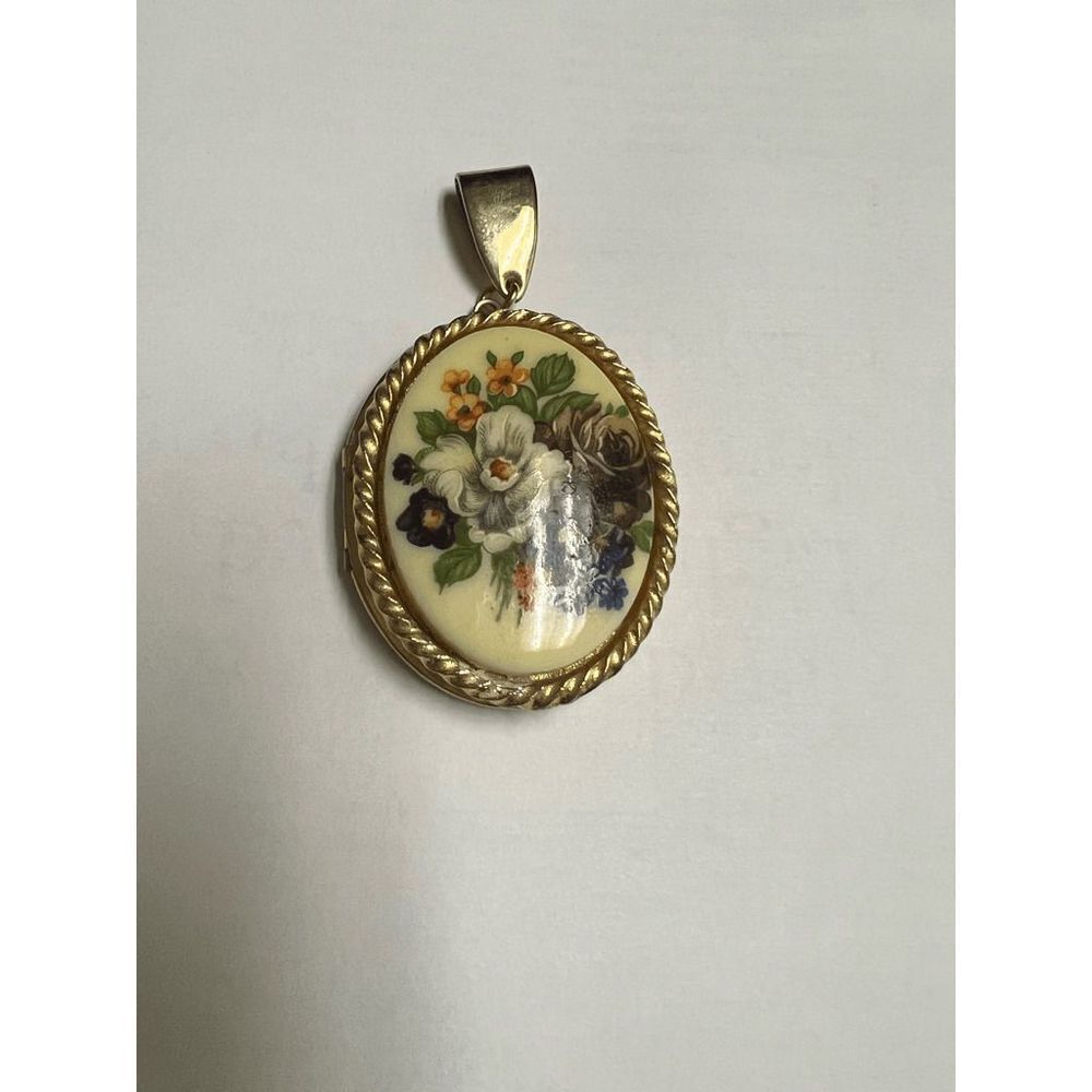 1928 Gold Key & Card Holder with Timeless Elegance - Picture 4 of 5